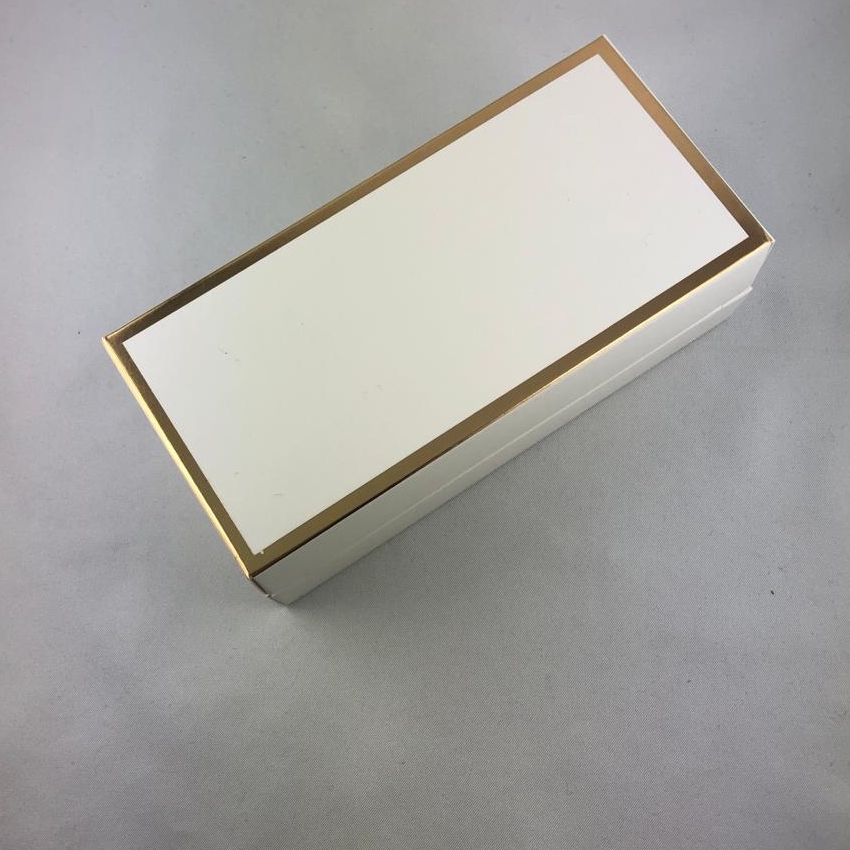 Scatola bianca oro 3 scomparti - Confetti & Bomboniere