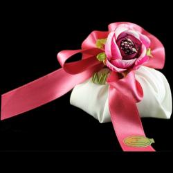 Sacchetto in seta e raso fucsia con fiore 1
